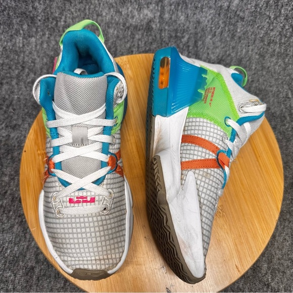 NIKE LEBRON WITNESS 7 VII GREY FOG-HYPER PINK SZ 7 [DM1123-003] - Picture 6 of 8